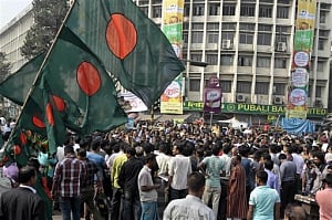 4 killed in violence as B'desh buries executed Islamist leader