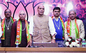 Former Home Secy RK Singh joins BJP