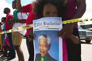 Mandela's remains to be buried in childhood village