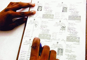 EC begins lS poll preparations; ensures error-free electoral rolls