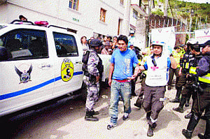55 inmates bust out of Ecuador jail