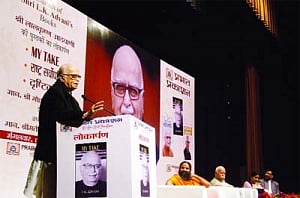 Advani turns blog into books