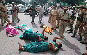 TDP workers, students hold rally against AP bifurcation