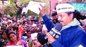Elated Kejriwal to meet l-G today