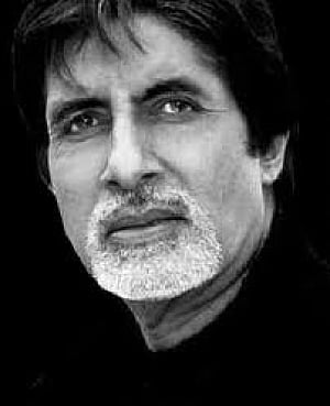Big B congratulates Abhishek on 'Dhoom 3' success