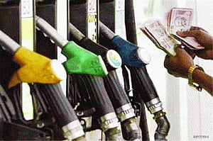 OilMin waits for under-recoveries while FinMin mulls rollover to FY15