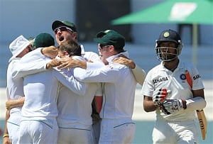 India struggling at 173/7 at lunch
