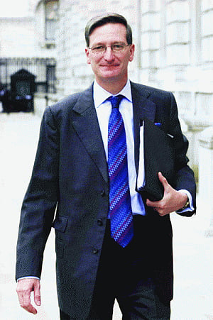 UK Attorney-General highlights Pakistani corruption