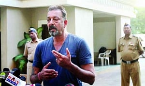 Sanjay Dutt out on 30-day parole