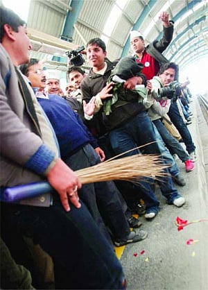 Transit fame: Uncommon Common Man's subway ride to power & glory