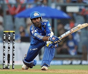 IPl: Dinesh, Rohit fashion Mumbai's big win