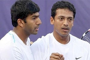 Bhupathi-Bopanna enters quarters, Paes, Sania ousted