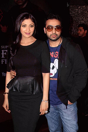 Shilpa Shetty, Kundra in shock after spot-fixing charges