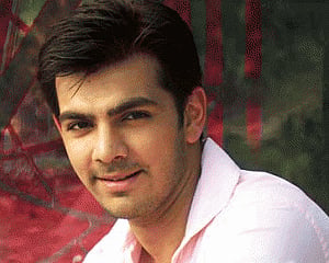 Karan Grover wants sleek, stylish movie on Byomkesh Bakshi