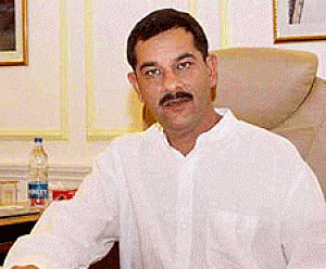 I hang my head in shame: Sports Minister on IPl fixing scandal