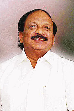 K'taka CM to induct 2 tainted faces today