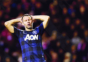 Third straight loss for Man U