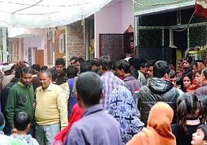Man bludgeons wife, minor daughter to death