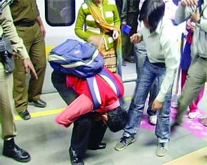 Can men be coached to not enter a women only passenger car?