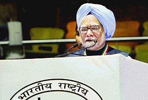 Singh blames CAG, CVC for Govt's policy paralysis