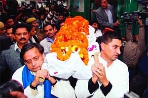 Sunanda's death mystery deepens