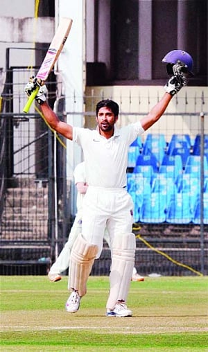 Maharashtra are firmly in control