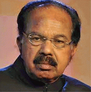 Moily to launch sale of 5-kg gas cylinders in Delhi tomorrow