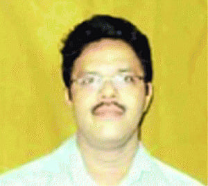 Odia scientist turns plastic waste into liquid fuel