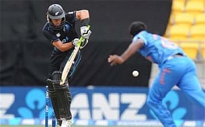 New Zealand set India target of 304 runs
