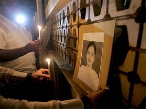 Ishrat case:law Min refuses to give legal opinion on sanction