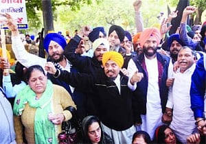 Govt recommends SIT probe to l-G