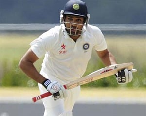 India 87/1; chasing 407 in first Test
