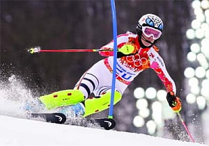 Maria defends gold