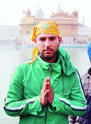 Raina gives way to Pujara
