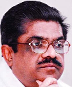 Kerala CM skips new PCC chief's installation