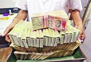 Govt to infuse Rs 11,200 cr in PSU banks in 2014-15