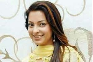 Bollywood has too much pressure now: Juhi Chawla