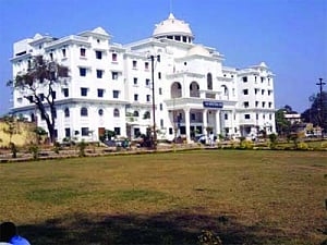 Pandemonium in Corporation meeting over poor sanitation