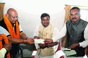 Jharkhand cricket chief joins JVM, set to fight Ranchi lS seat
