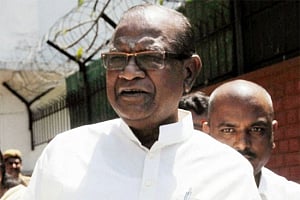 Former BJP chief Bangaru laxman is dead