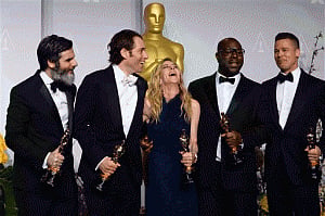 '12 Years A Slave' wins best picture Oscar