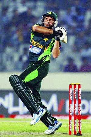 Afridi's boom busts India's hopes
