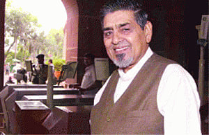 Tytler 'forced' to withdraw nomination for Cong primary