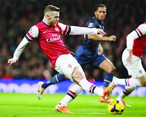 Arsenal's title hopes fade with Wilshere out