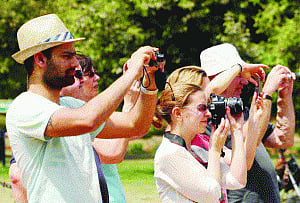 Extended visa on arrival sees influx of foreigners