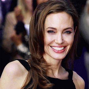 People think I'd be a great villain: Jolie