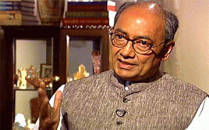 Digvijay gets personal, attacks Modi over his marital status