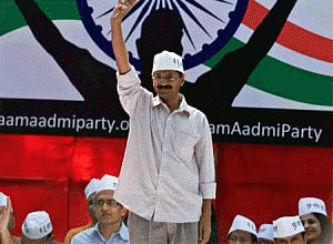 Kejriwal to hold fund raising dinner