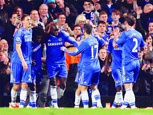 Chelsea extend lead at top