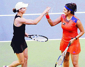 Sania-Cara in semis